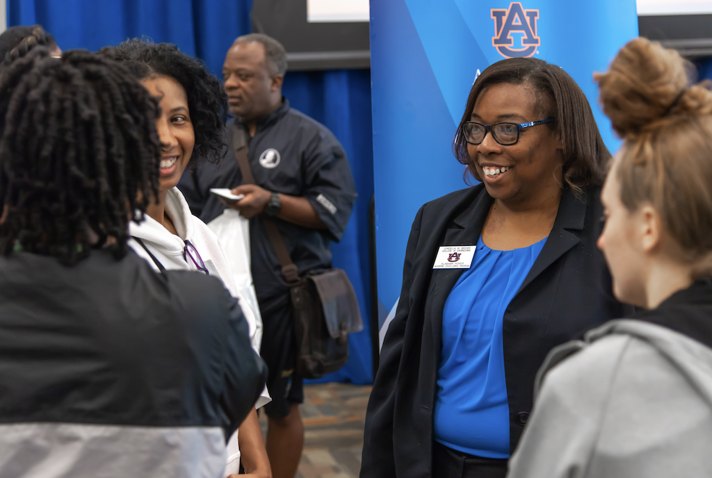 Cordelia Brown talks with students. 